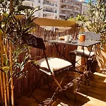 Spacieux Avec Terrasse, à 150m De La